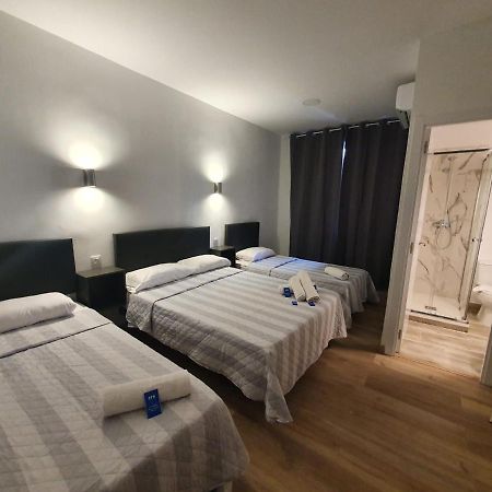 Hostal Vara Madrid Kültér fotó