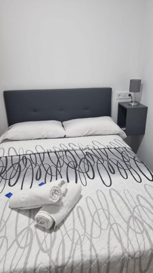 Hostal Vara Madrid Kültér fotó